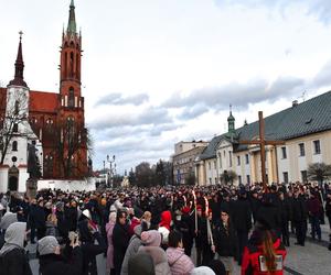 Ulicami przejdzie droga krzyżowa. Zmiany w komunikacji BKM