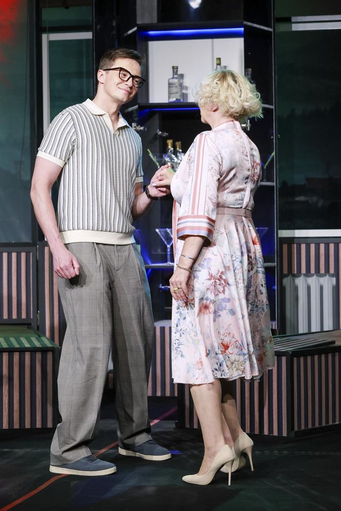 Gwiazdy Rancza znowu razem! Agentka Kusego w samym staniczku! Na zdj. Violetta Arlak, Piotr Ligienza