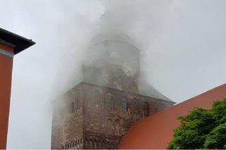 Orkan Ksawery uszkodził kopułę wieży katedralnej w Gorzowie