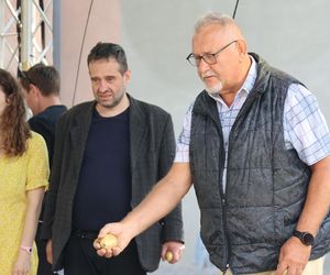 Dzień Cebularza 2025. Na pl. po Farze w Lublinie stanęło cebularzowe miasteczko