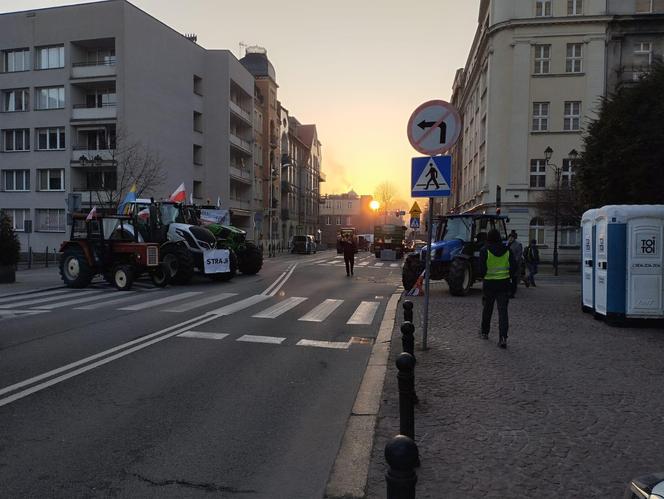 Protest rolników w Katowicach. Zablokowali centrum miasta