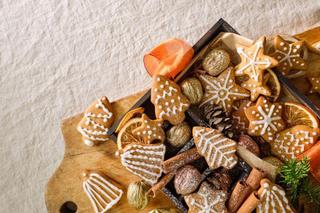 Co przygotować na Wigilię klasową? Potrawy i smakołyki, które można zabrać do szkoły