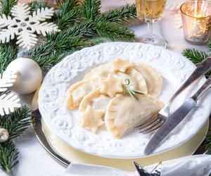 Zamiast grzybów dodaj ten składnik. Tak przyrządzone pierogi odmienią tegoroczną Wigilię 