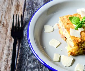 Zapiekanka ziemniaczana z mięsem mielonym i pieczarkami 