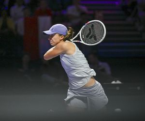 Iga Światek mecz z Jeleną Rybakiną