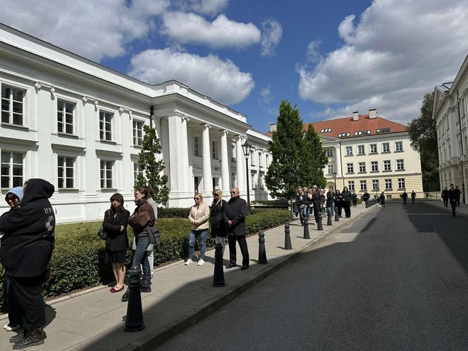 Upamiętnienie brutalnie zaatakowanej pracowniczki UW (8.05.2025)