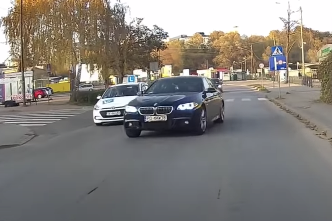 Kierowca BMW wyprzedzał na czołówkę