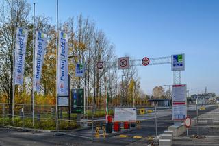 Nowy parking P+R na Ursynowie czeka na kierowców. Od czwartku można zostawiać tam auto
