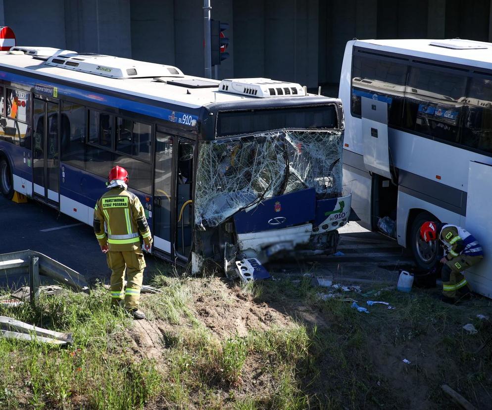 Kierowca autobusu MPK zginął po zderzeniu z innym autobusem