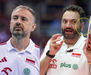 Grbić nie ma na meczach słuchawki w uchu, a Lavarini jej potrzebuje. O co tu chodzi? Wyjaśniamy