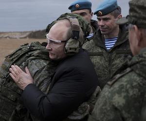 Putin odwiedził żołnierzy na poligonie