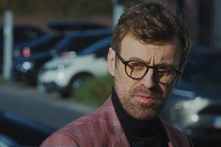 M jak miłość odc. 1872. Dariusz Hoffman (Mateusz Rusin)