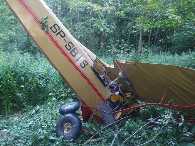 Ultralekki samolot gruchnął o ziemię! Zginął 66-letni pilot. Poznaliśmy przyczyny wypadku lotniczego!