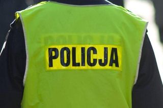 Zniszczona elewacja parafii w Toruniu