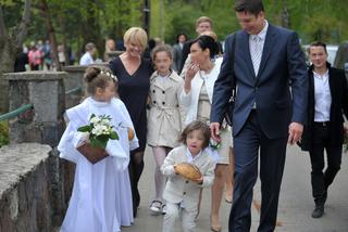 POSŁAŁA KASZMIR DO KOMUNII