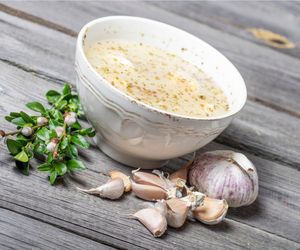 Wegański żurek: przepis jak zrobić wielkanocny barszcz biały bez mięsa