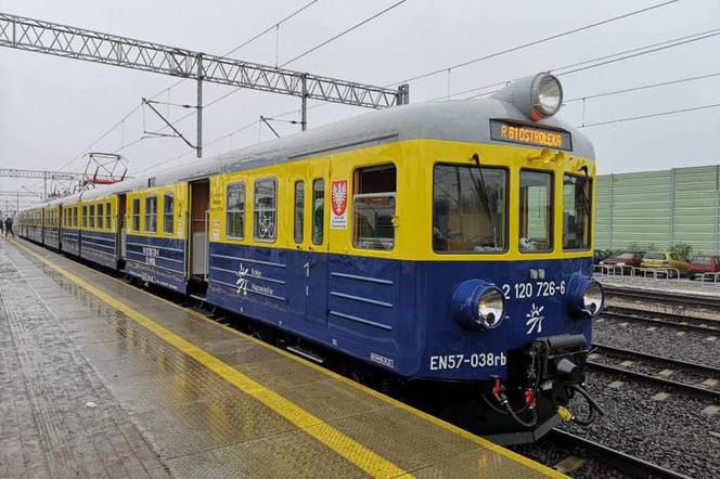 Najstarszy pociąg w Polsce wraca na tory! Babcia debiutowała 59 lat temu [WIDEO, ZDJĘCIA]