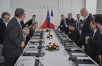 Tusk Macron