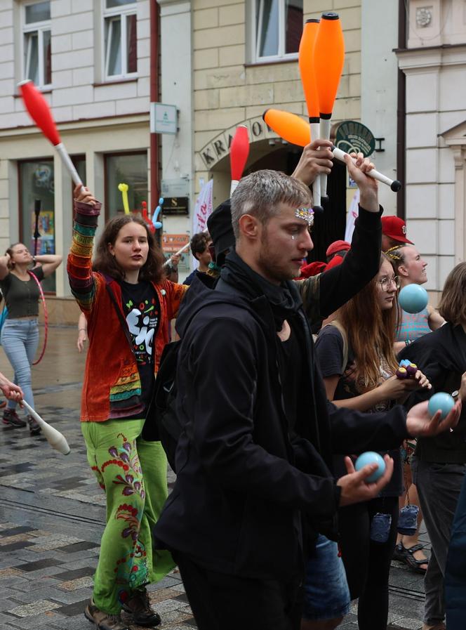 Wielka Parada Cyrkowa przeszła ulicami Lublina. Było kolorowo!