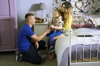 Barwy szczęścia, odc. 2112. Patryk (Konrad Skolimowski), Agata (Natalia Zambrzycka), Marysia (Antonina Niewiarowska)