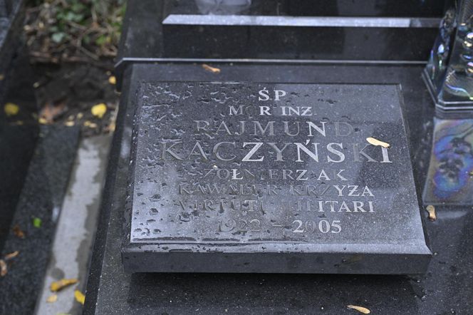 Grób rodziców Jarosława  Kaczyńskiego