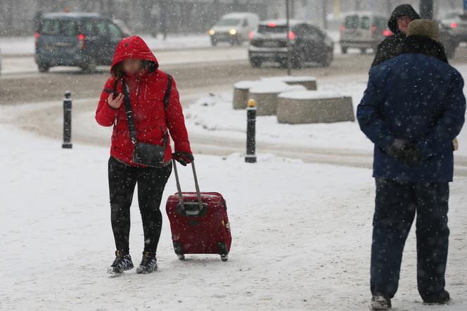 Wielka śnieżyca w Warszawie. Kiedy przestanie sypać? Zaskakująca prognoza