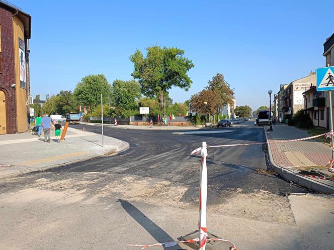 Na krótkim odcinku ulicy Wojskowej w Siedlcach pomiędzy ulicą Katedralną a rondem, także zostanie wyrównana nawierzchnia