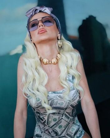 Nie żyje "Ludzka Barbie"! 31-letnia influencerka znaleziona martwa w mieszkaniu!