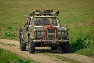 “Pan Samochodzik i Templariusze” – pierwsze fotki z nowego filmu Netfliksa