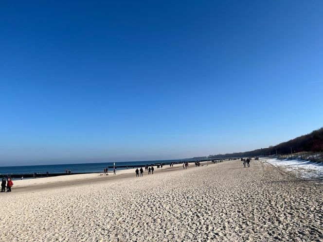 Plaża w Kołobrzegu zimą