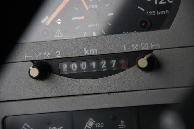 RUTKOWSKI POSZUKUJE: Skradzione ciężarówki MAN i Mercedes – Wiesz coś? DZWOŃ- dostaniesz nagrodę!