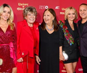 Premiera „Uwierz w Mikołaja 2”. Ikony polskiego kina przyćmiły młodsze koleżanki! Lipowska, Stalińska i Lipińska skradły show