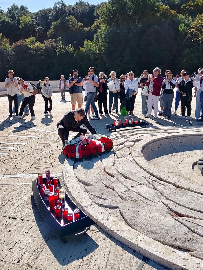 Cassino. Msza Święta na polskim cmentarzu wojennym