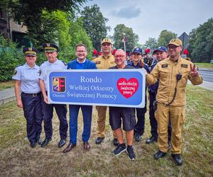 Jurek Owsiak przyjechał do Chorzowa. Oficjalnie otwarto rondo im. Fundacji WOŚP