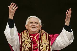 Tajne pamiętniki Benedykta XVI znalezione! Pisał o homoseksualnym klubie