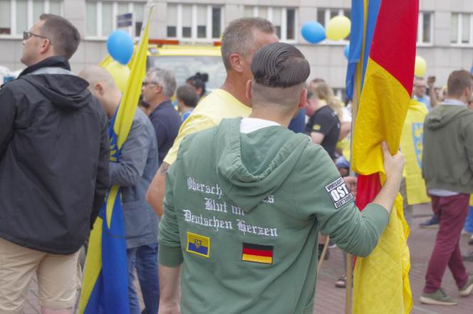 Obrazki z marszu górnośląskich autonomistów