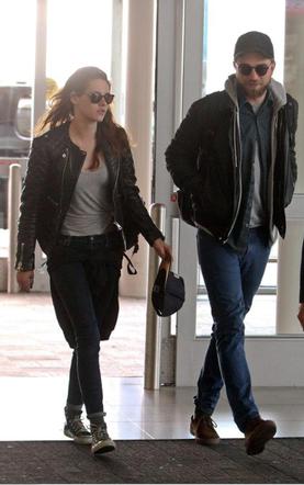 Kristen Stewart & Robert Pattinson i ich lunch na lotnisku :) ZDJĘCIA