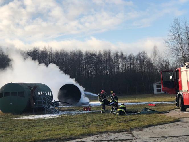 Tak wyglądały ćwiczenia na łódzkim lotnisku. Było groźnie