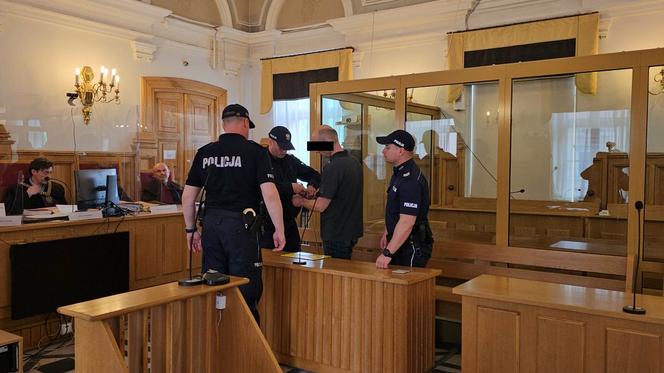 Zabójstwo na ul. Czudeckiej w Rzeszowie. Arkadiusz M. usłyszał wyrok [GALERIA]