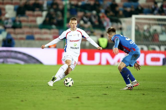 Górnik Zabrze wyszarpał zwycięstwo w meczu z Piastem. Brzydkie zachowanie Podolskiego