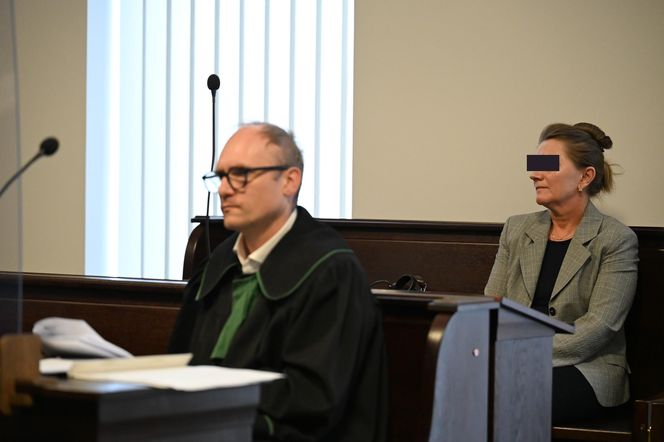 "Zaszczepiła" 40 dzieci nieznanym preparatem, narażając ich życie i zdrowie. Emerytowana pielęgniarka stanęła przed sądem