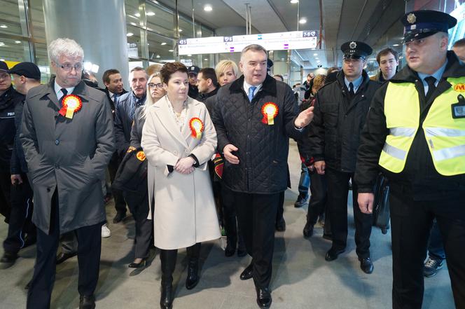 8 marca 2015 – otwarcie centralnego odcinka II linii metra w Warszawie