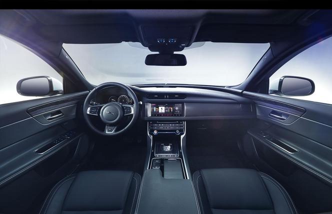 Nowy Jaguar XF 2016