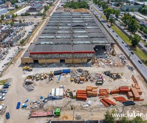 Dolina Dronów powstanie na Dolnym Śląsku. Ruszyła rozbiórka dawnej Fabryki Domów