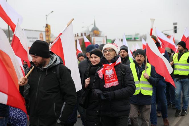 Protest rolników 20 marca w Lublinie. Przeszli ulicami miasta pod LUW