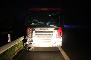 Śmiertelny wypadek w Sieprawicach. Dwóch mężczyzn zginęło podczas zmiany koła. Policja zatrzymała 31-letniego Ukraińca