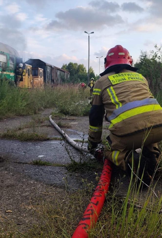 Pożar pociągu w Łazach. Palił się wagon osobowy. To było podpalenie?