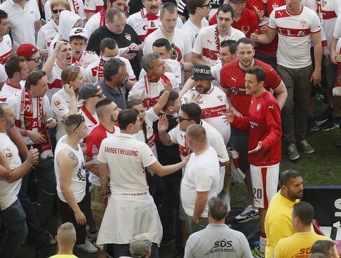 Kibice VFB Stuttgart wtargnęli na murawę