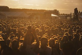Co można wnieść na Open’er Festival 2025? O której otwierają się bramki? Sprawdź informacje praktyczne o wydarzeniu