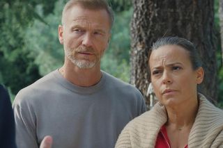 M jak miłość, odcinek 1845: Magda (Anna Mucha), Andrzej (Krystian Wieczorek), Dima (Michaił Pszeniczny)